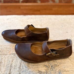 Clarks Brown Mary Jane Flats
